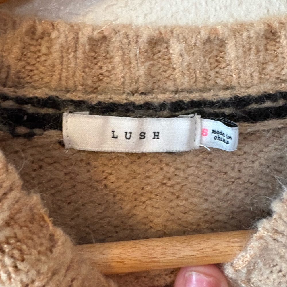 Lush Black and Tan Checkered Women's Sweater - Picture 3 of 7